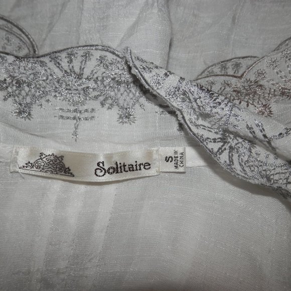 Solitaire Women's Small Embroidered Blouse Shirt - Picture 8 of 8